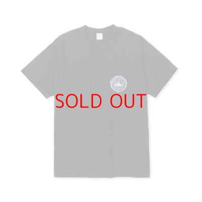 画像1: SALE 40%OFF  CALEE  STRETCH EMBLEM LOGO TEE ＜NATURALLY PAINT DESIGN＞