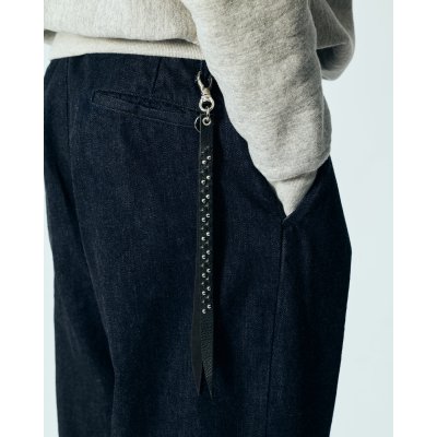 画像3: CALEE  ROUND & PYRAMID STUDS LEATHER LONG KEY RING